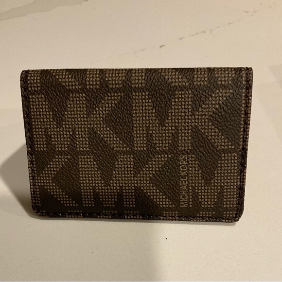 Michael Kors Card Case - Picture 2 of 5